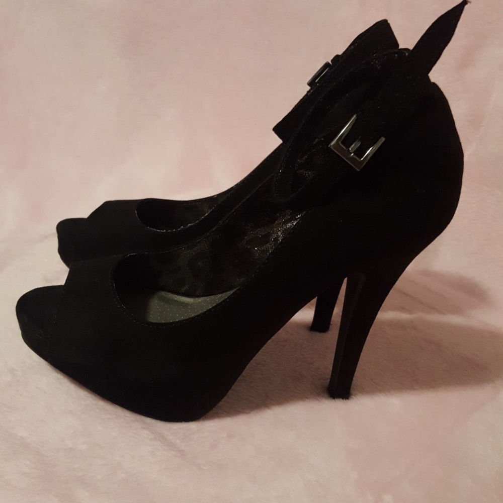 G by guess Black peep toe heels and ankle straps